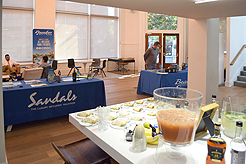 CATALYST TRAVEL WITH SANDALS